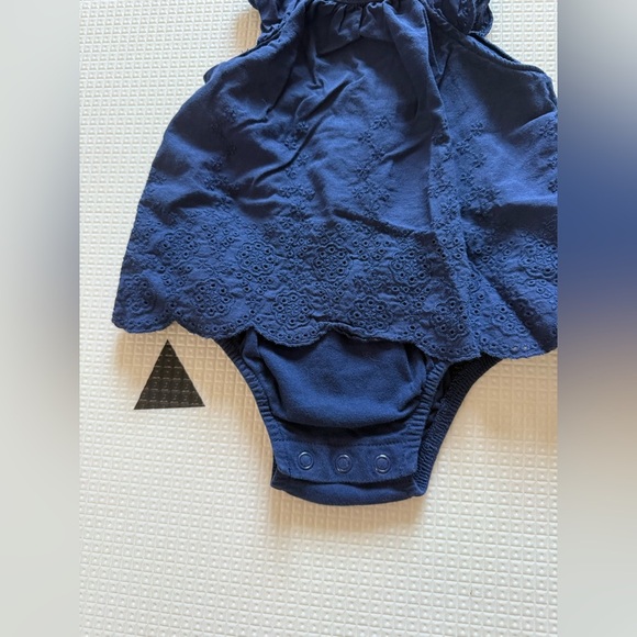 Caters|Baby girl navy sleeveless romper onesie with lace eyelet detail,3 months• - Picture 2 of 5